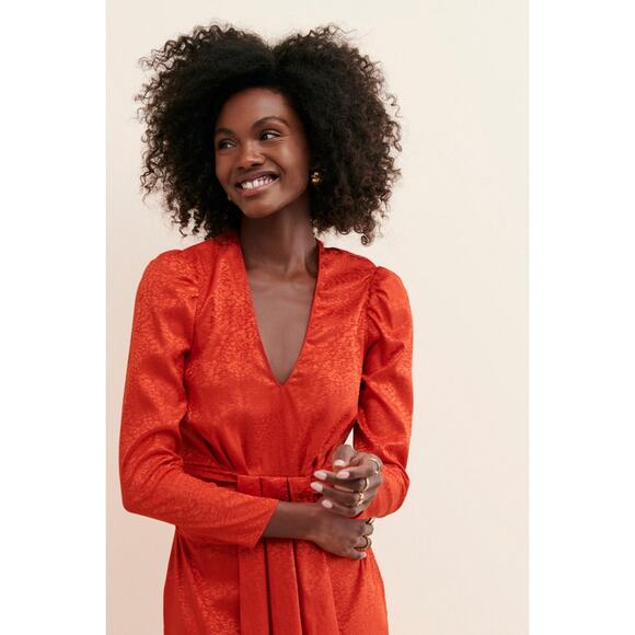 New Saylor Farrow Dress in Flame - Picture 4 of 9